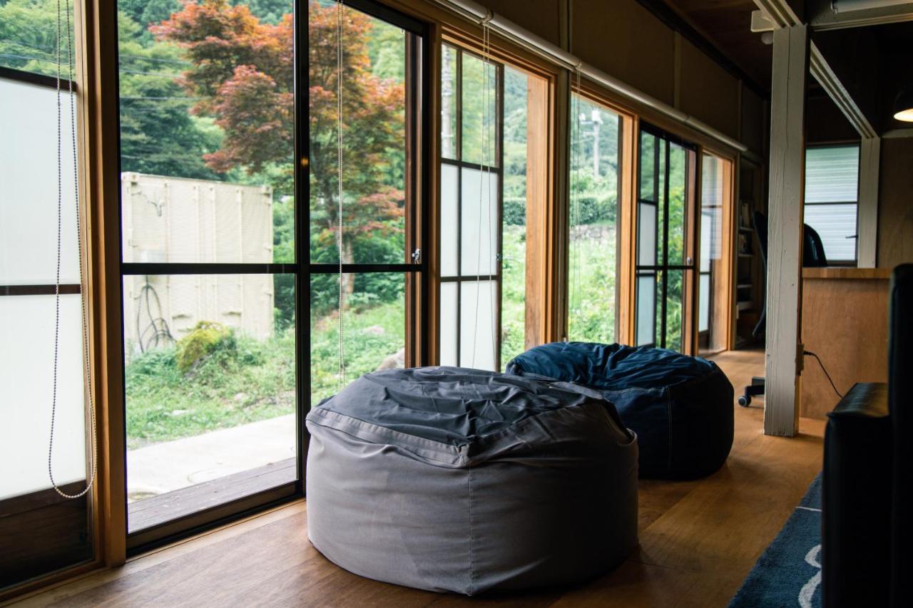 山の中の一棟貸切宿 五番地 Nambu (Yamanashi) Eksteriør bilde