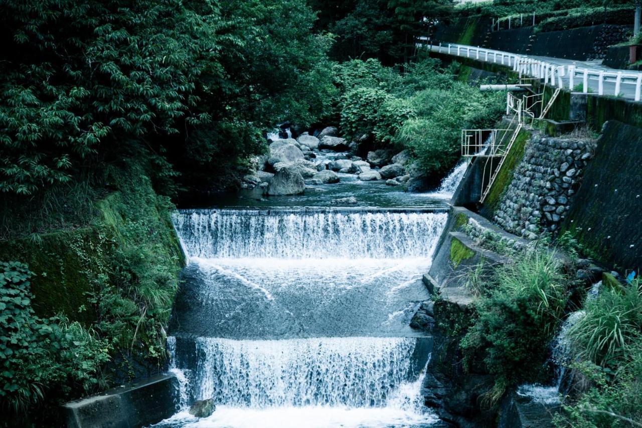 山の中の一棟貸切宿 五番地 Nambu (Yamanashi) Eksteriør bilde