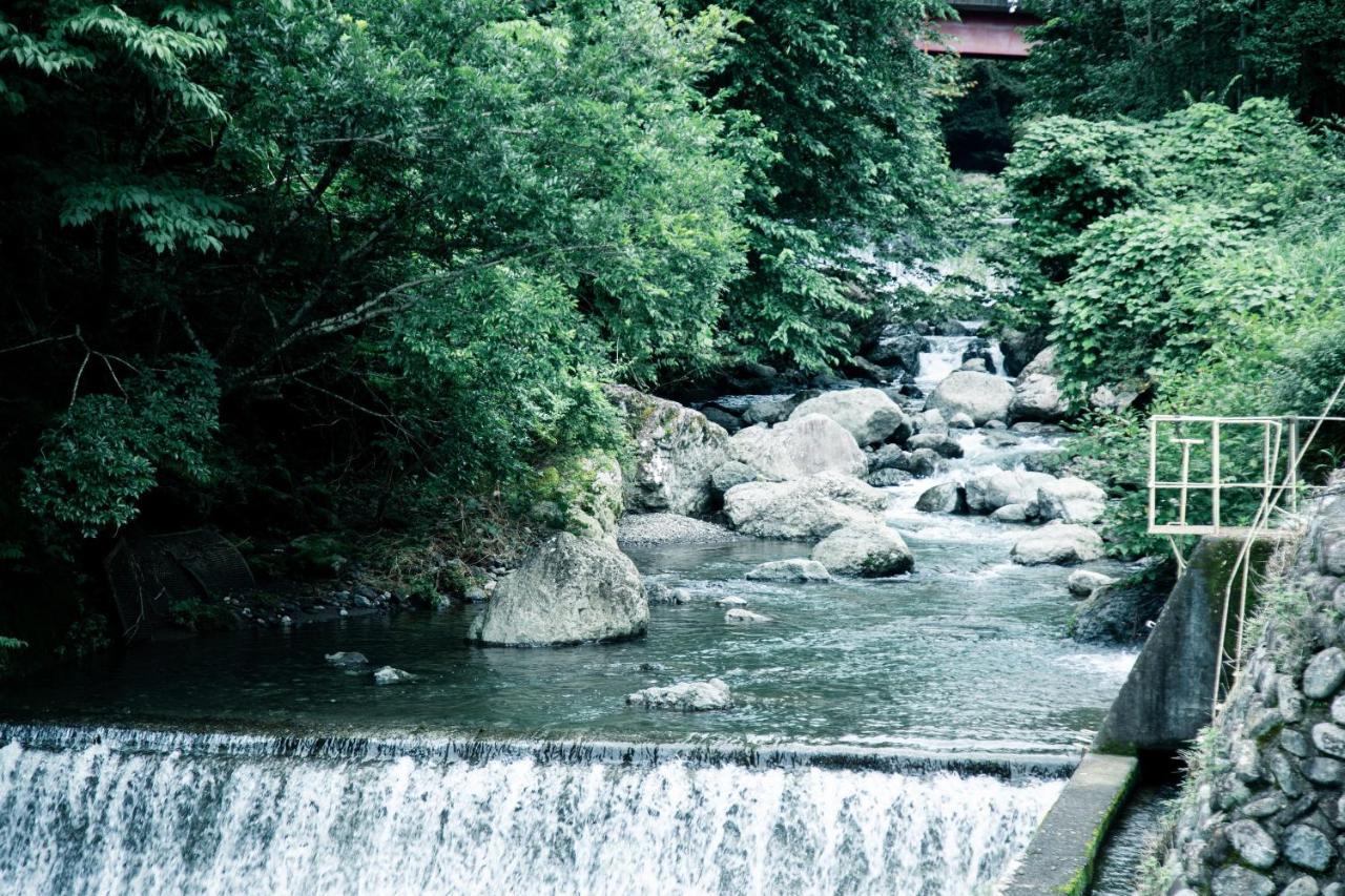 山の中の一棟貸切宿 五番地 Nambu (Yamanashi) Eksteriør bilde