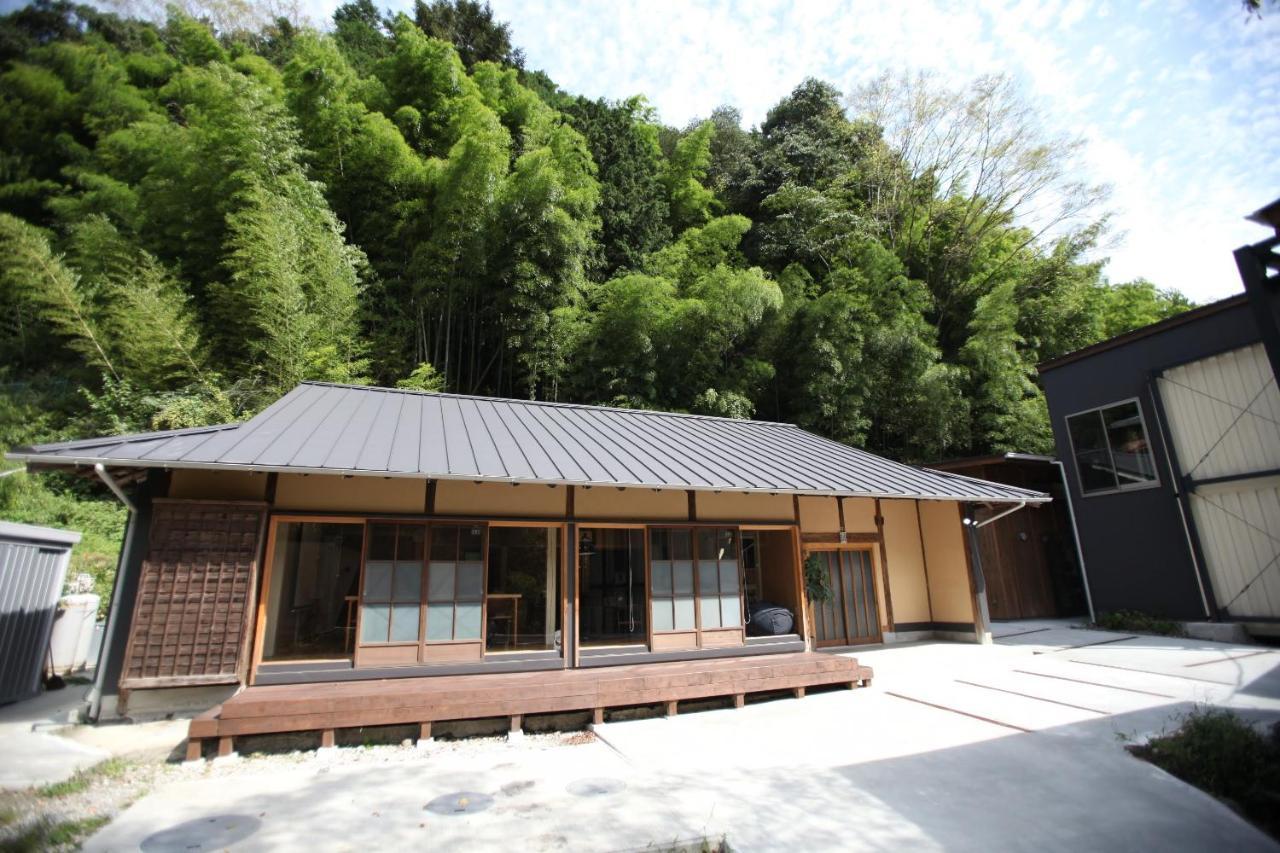 山の中の一棟貸切宿 五番地 Nambu (Yamanashi) Eksteriør bilde